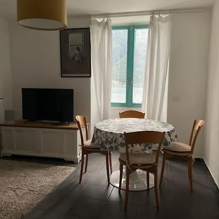 Romantic Retreat With Breathtaking View And Terrace La Casa Sulla Collina 2 Colonno