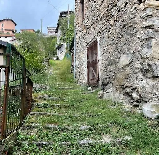 Romantic Retreat With Breathtaking View And Terrace La Casa Sulla Collina 2 Apartman Colonno