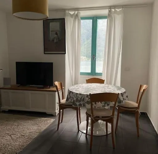 Romantic Retreat With Breathtaking View And Terrace La Casa Sulla Collina 2 Colonno